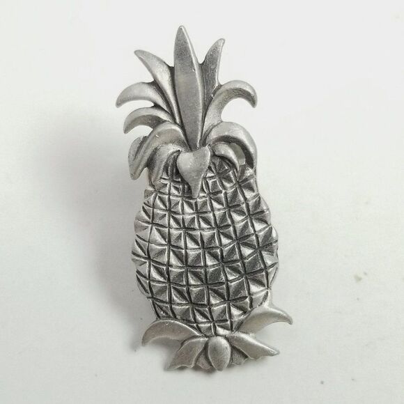 Vintage Pineapple Pin, Silver Tone Fruit Shaped Brooch, Retro Unisex Estate - Picture 6 of 6